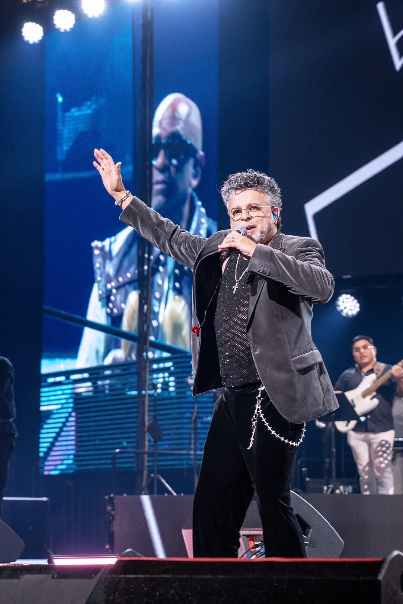 Luis Enrique — Festival de la Salsa, Kaseya Center Miami, photography by IAM Design